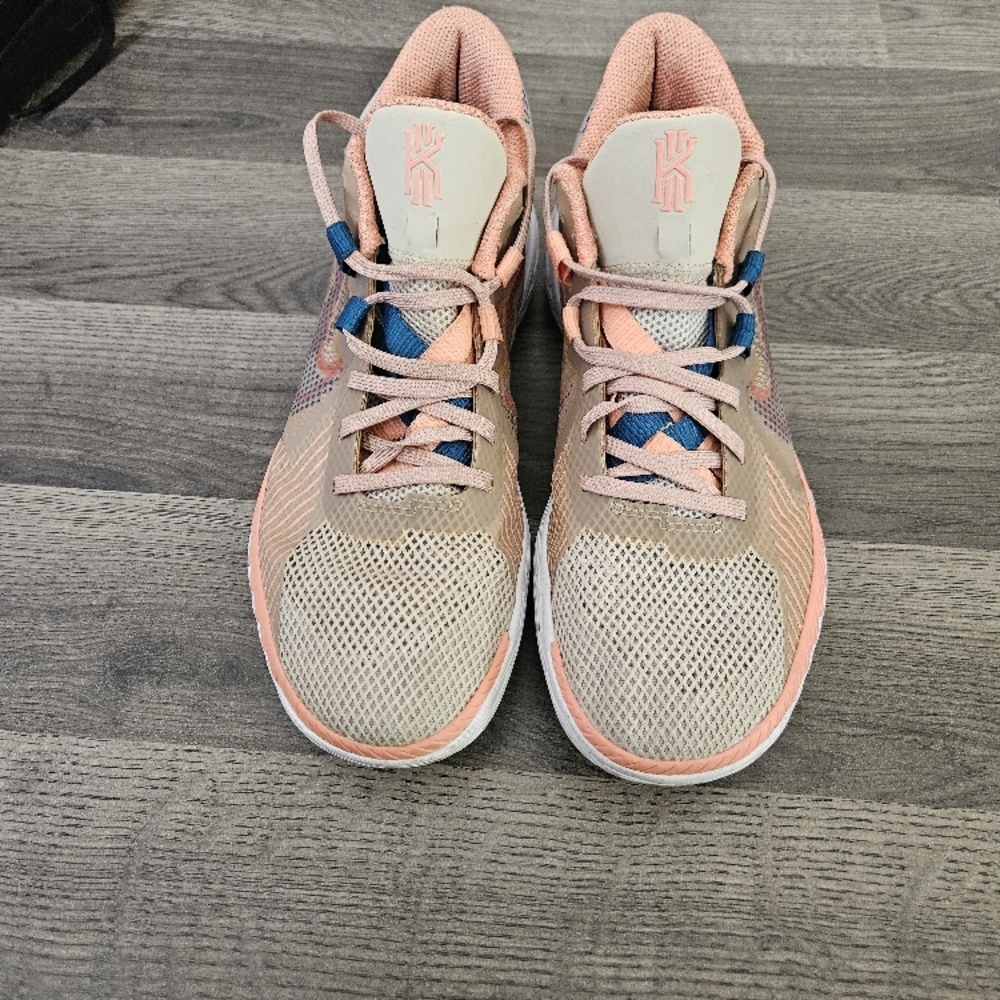 Nike Kyrie Flytrap 5 Rattan Hemp mens size 9
